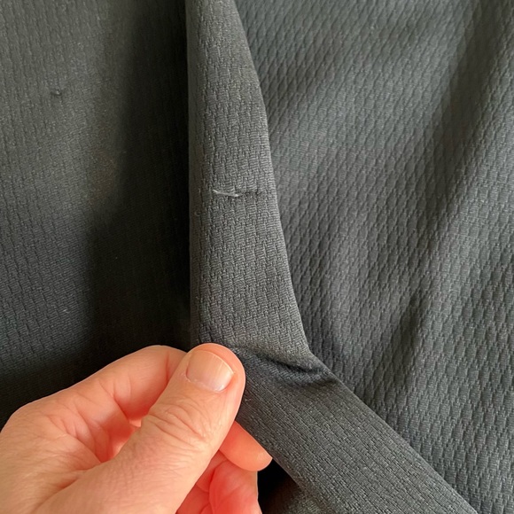 Full zip black under Armour hoodie mens medium - Picture 8 of 10